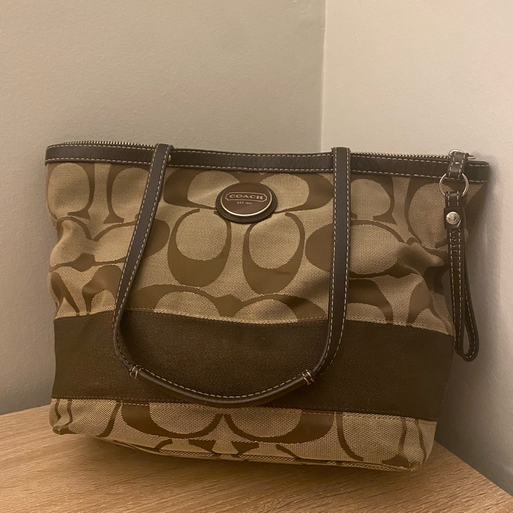 Auth. Coach signature Shoulder Tote - Brown